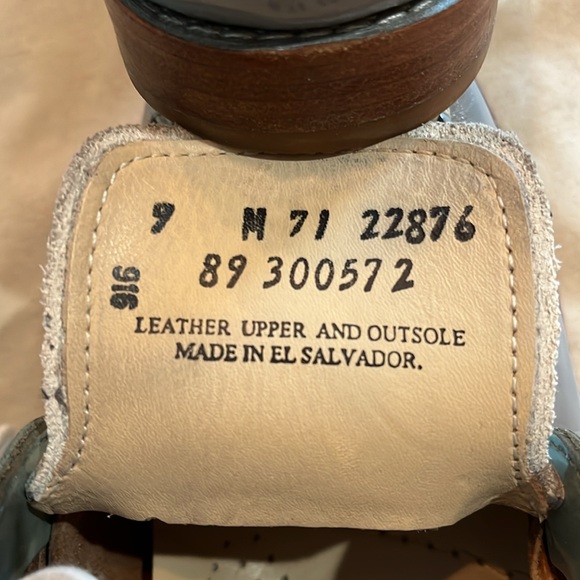 G.H. Bass & Co. Weejuns Winnie lace up shoe. Size 9 Green, gray and white. - Picture 7 of 11